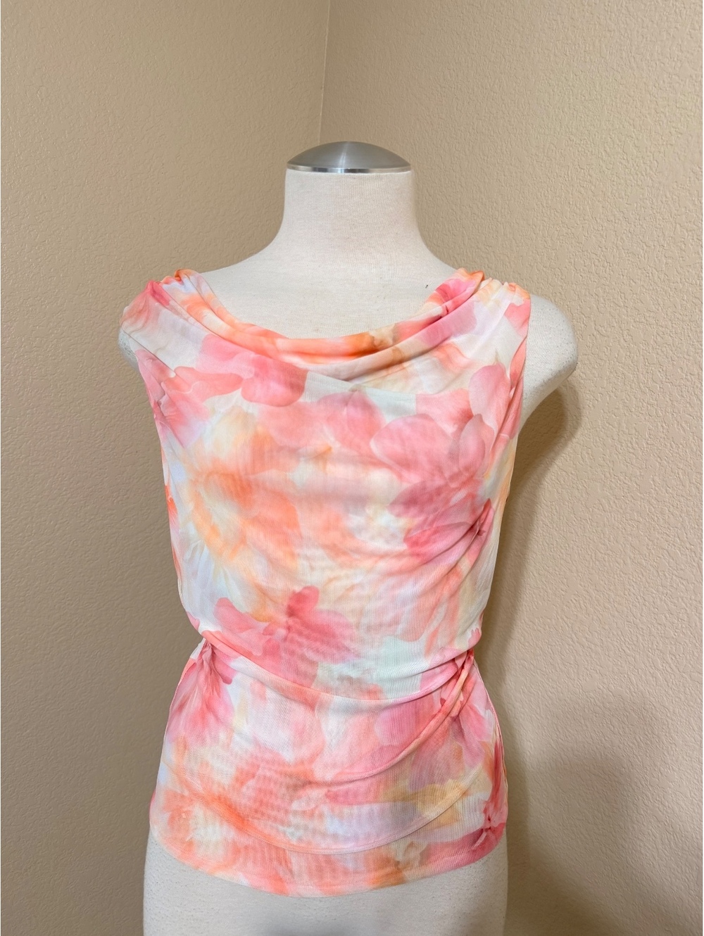 Milk and honey size small mesh top
